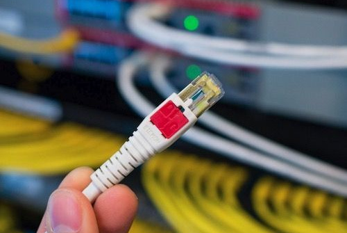 Cáp mạng PoE giúp tăng khả năng truyền tải dữ liệu