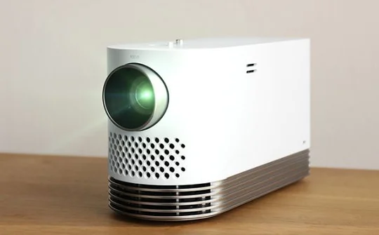 LG giới thiệu máy chiếu laser nhỏ gọn, hỗ trợ loa Bluetooth