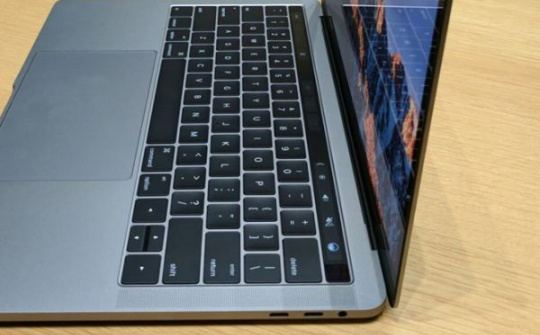 Apple kéo dài thời gian giảm giá phụ kiện kết nối MacBook