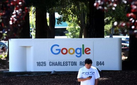 Google bị kiện vì khuyến khích chương trình "gián điệp nội bộ"