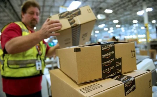 Amazon vận chuyển hơn 1 tỷ mặt hàng trong mùa nghỉ lễ cuối năm