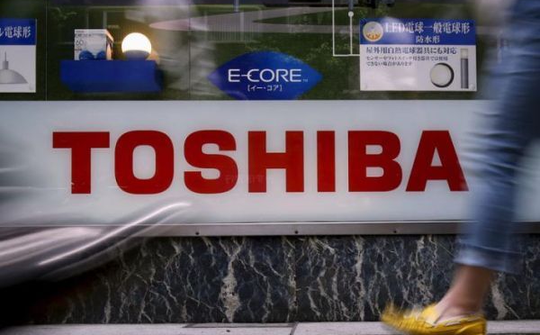 Toshiba đối mặt với khoản lỗ hàng tỷ USD