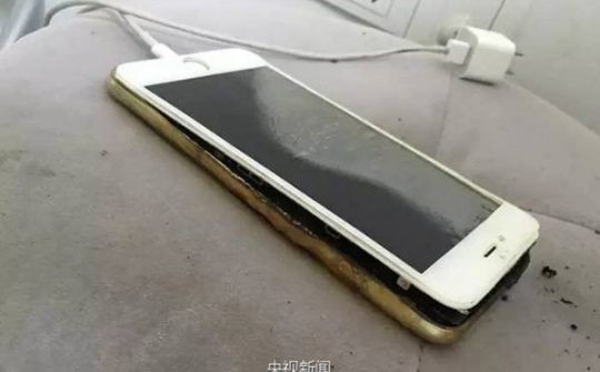 Apple tiếp tục "đau đầu" vì iPhone 6 Plus