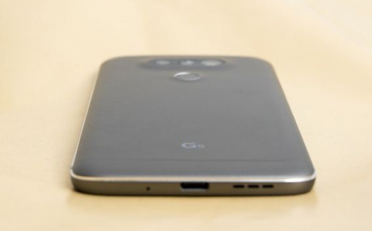 LG G6 sẽ có thiết kế chống thấm nước thay vì kiểu mô đun như mẫu LG G5?