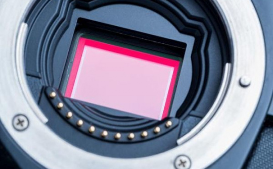 Tamron phát triển cảm biến siêu nhạy