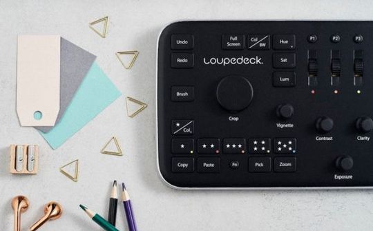 Loupedeck - bàn phím chuyên nghiệp hỗ trợ người dùng Lightroom