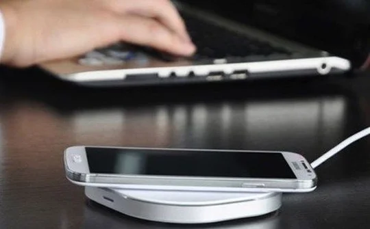 Pin 3.000mAh Galaxy S7 chỉ mất 100 phút để sạc đầy