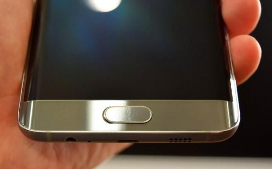 Samsung Galaxy S7 Edge sẽ tích hợp pin dung lượng cao