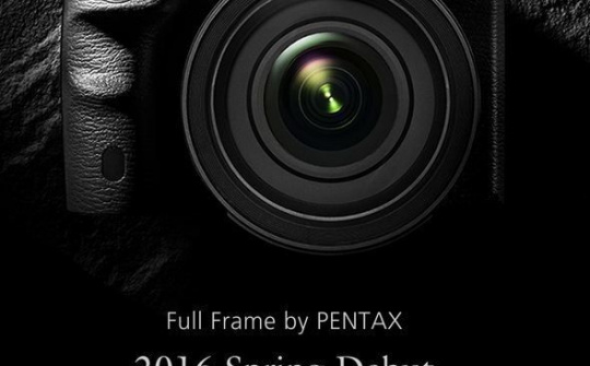 Pentax tấn công FullFrame với dòng cảm biến Sony