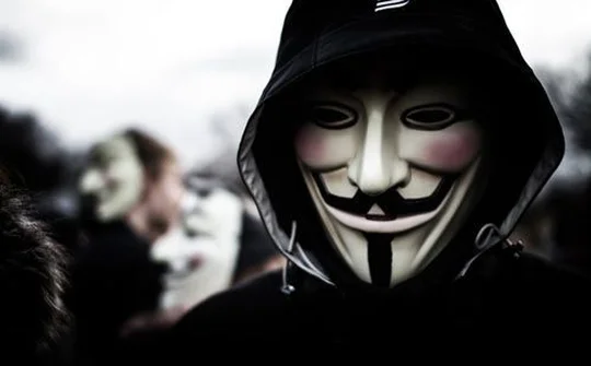 Thành viên Anonymous bị bắt vì tấn công bệnh viện