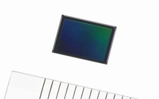 Sony âm thầm phát triển cảm biến nhỏ gọn thế hệ mới
