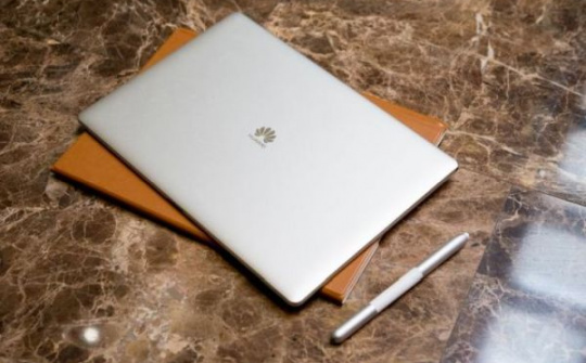 MateBook - Tablet 2 trong 1 độc đáo từ Huawei
