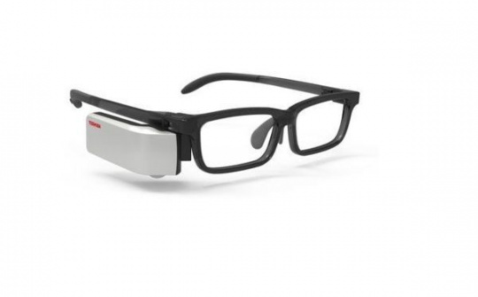 Kính thông minh của Toshiba bị hoãn ra mắt