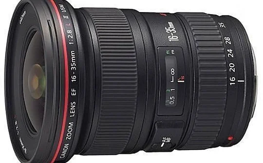 Ống kính Canon EF 16-35mm F2.8L III lên kệ trước dự kiến