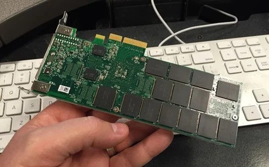 Intel công bố ổ SSD tốc độ 10 GB/s nhanh nhất thế giới