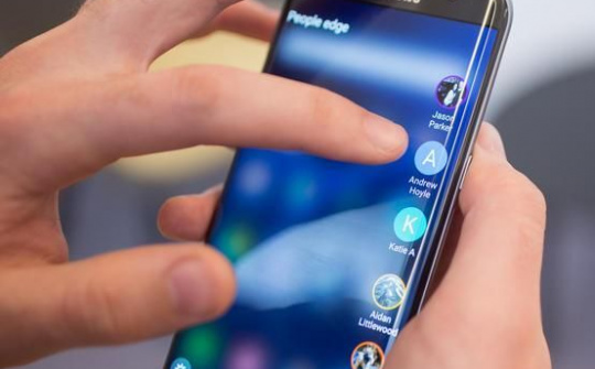 FPT Shop áp dụng bảo hành VIP 1 đổi 1 cho Samsung Galaxy S7/Galaxy S7 Edge