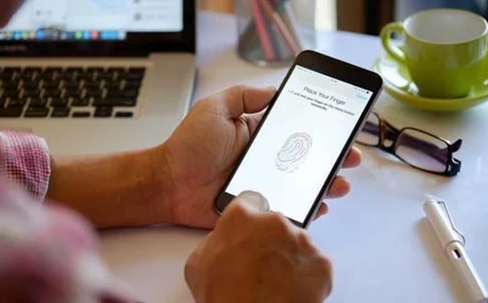 Chính phủ Mỹ đe dọa buộc Apple giao nộp mã nguồn hệ điều hành