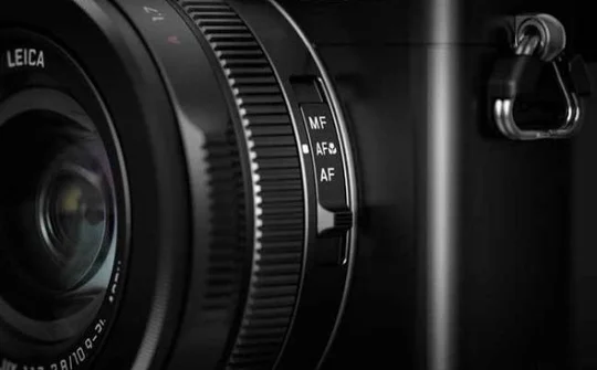 Panasonic trang bị cảm biến chất lượng cao Sony cho LX200