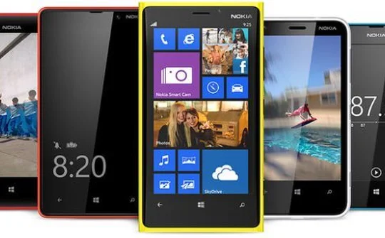 Microsoft thất hứa với người dùng về Windows 10 Mobile