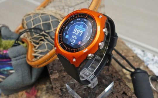 Casio ra mắt smartwatch "đầu lòng", bán ra ngày 25/3 tới