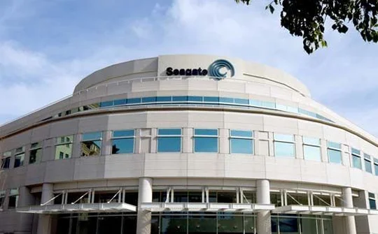 Seagate khoe ổ cứng mới, dọa cho Samsung "hít khói"