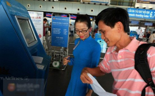 Hàng không Việt Nam giảm tải tại quầy thủ tục nhờ công nghệ