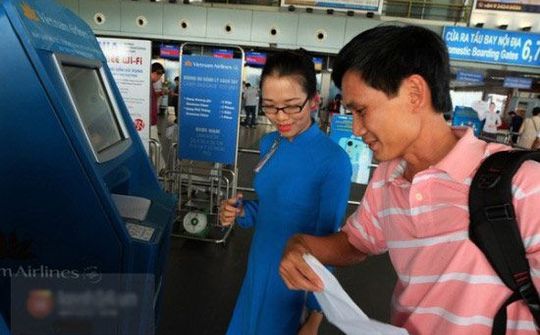 Hàng không Việt Nam giảm tải tại quầy thủ tục nhờ công nghệ
