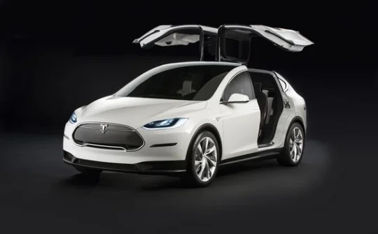 Model X gặp lỗi, Tesla “tá hỏa”