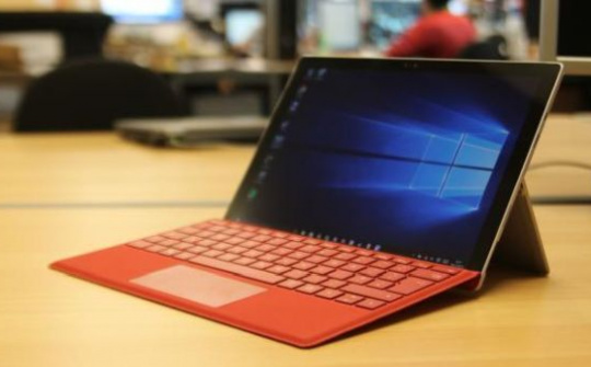 Microsoft ra mắt Signature Type Cover dành cho Surface Pro 4