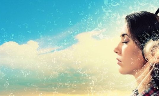 Xuất hiện tai nghe...thực tế ảo