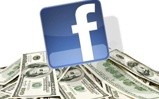 Facebook lôi kéo người dùng bằng "nhuận bút"