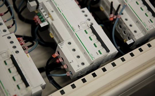 Đồng hồ điện... không dây PowerTag