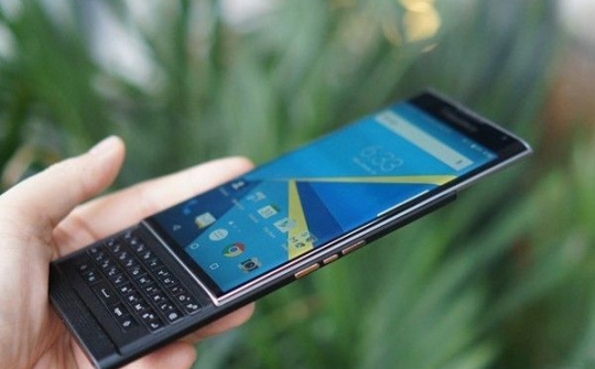 Android không cứu nổi BlackBerry