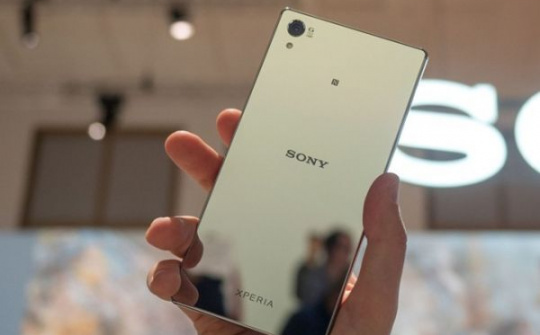 Xperia Z5 Premium giảm giá 3 triệu đồng