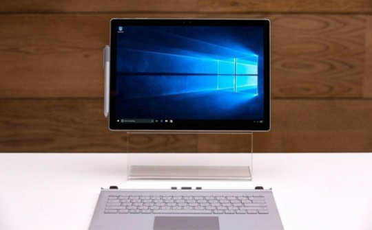 Surface Book 2 sắp được ra mắt