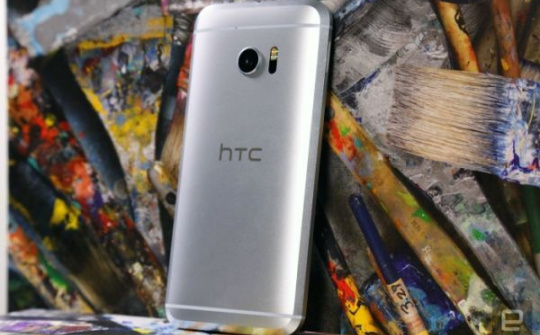 HTC sụt giảm doanh thu, thua lỗ liên tiếp 4 quý