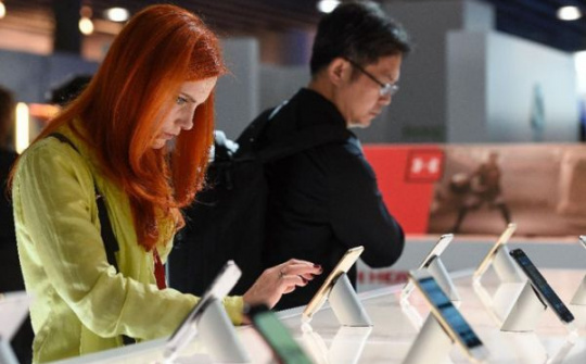 Nhà sản xuất đau đầu vì smartphone Android mất giá nhanh