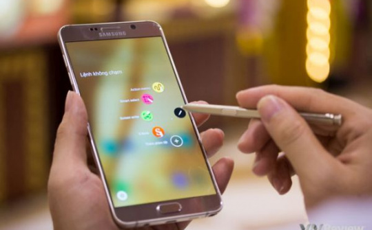 Samsung sắp ra Samsung Focus - tính năng giống BlackBerry Hub