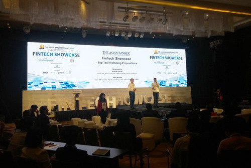 Công nghệ đang hỗ trợ đắc lực cho ngành Tài chính - Ngân hàng