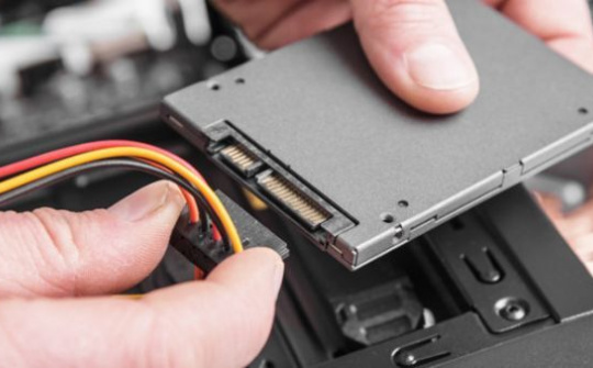 Kéo dài tuổi thọ cho ổ đĩa SSD