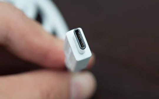 Những phiền toái với thiết bị dùng cáp USB-C