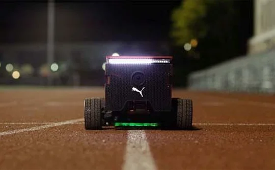 Puma ra mắt robot chạy ngang cả… Usain Bolt