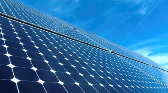 Phủ graphene lên pin mặt trời ngày mưa cũng làm ra điện