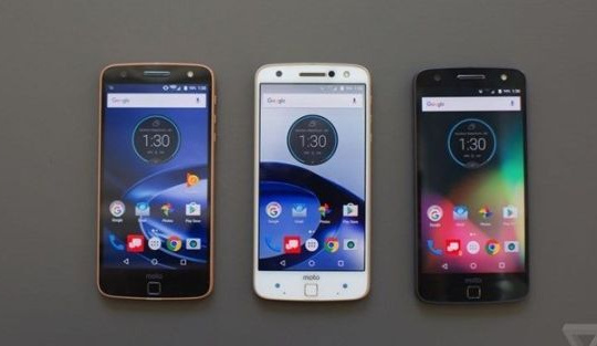 Motorola cũng tham gia cuộc chơi smartphone lắp ghép