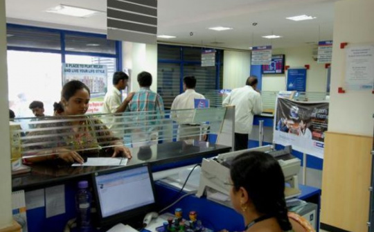 Trong vòng 10 năm tới, khoảng 1/3 nhân viên ngân hàng có thể mất việc