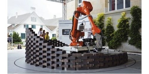 Robot Iran có thể xây nhà cao 200 mét trong 1 ngày