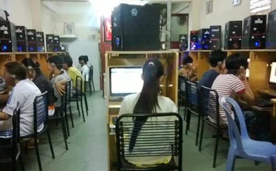 Người Việt chăm "sống ảo"