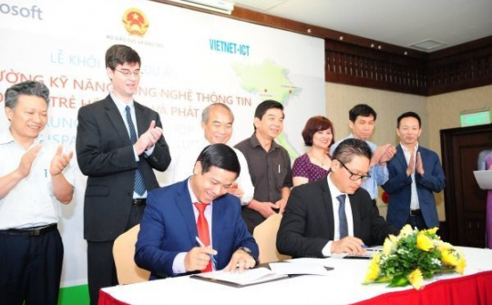 Microsoft hỗ trợ đào tạo CNTT cho thanh thiếu niên vùng sâu