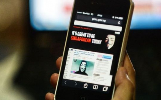 Công chức Singapore bị cắt internet trong giờ làm việc