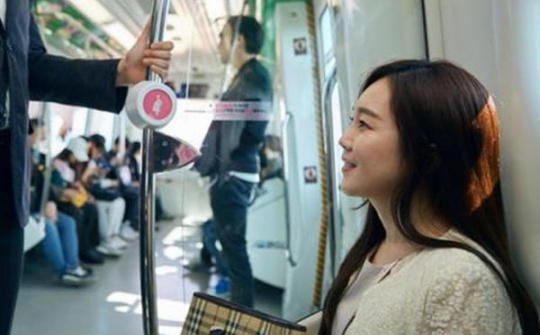 Hàn Quốc: Thai phụ được nhận diện qua móc khóa cảm biến và hệ thống đèn